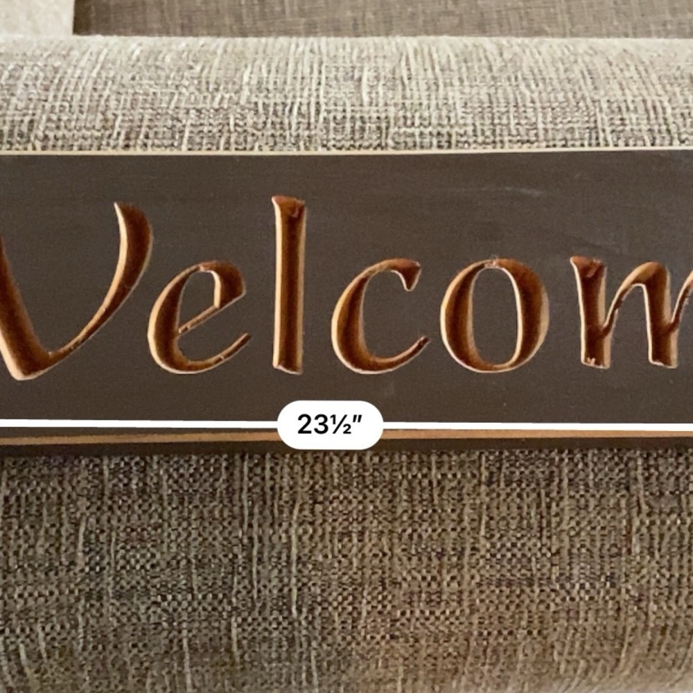 Welcome Sign Rustic Carved Inward - Picture 4 of 6